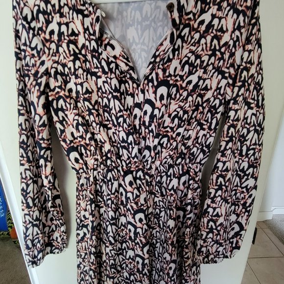 SHEIN Dress, long slee - Picture 4 of 5